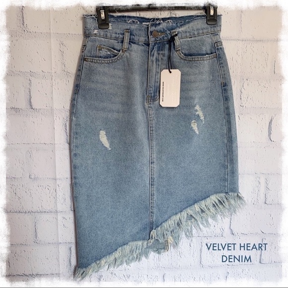 VELVET HEART Assymetrical Distressed Denim Skirt - Picture 4 of 8